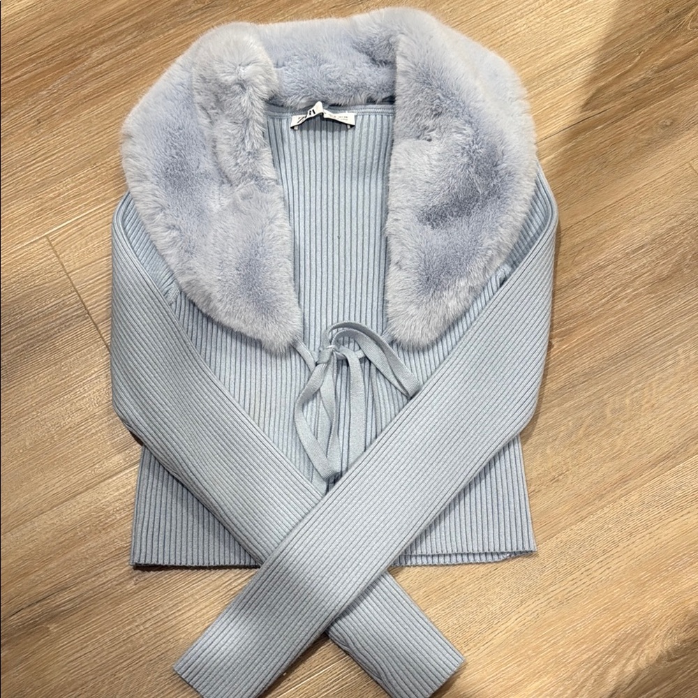 Zara Light Blue Ribbed Sweater with Faux Fur Collar